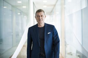 MIDEA COMPLETES THE ACQUISITION OF ESAOTE  MIDEA COMPLETES THE ACQUISITION OF ESAOTE FRANCO FONTANA ESAOTE CEO 300x200