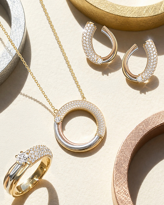 Made of Many Stories: Forevermark's Millemoi Celebrates the Many Facets of Womanhood  Made of Many Stories: Forevermark's Millemoi Celebrates the Many Facets of Womanhood Visual 4 4 5